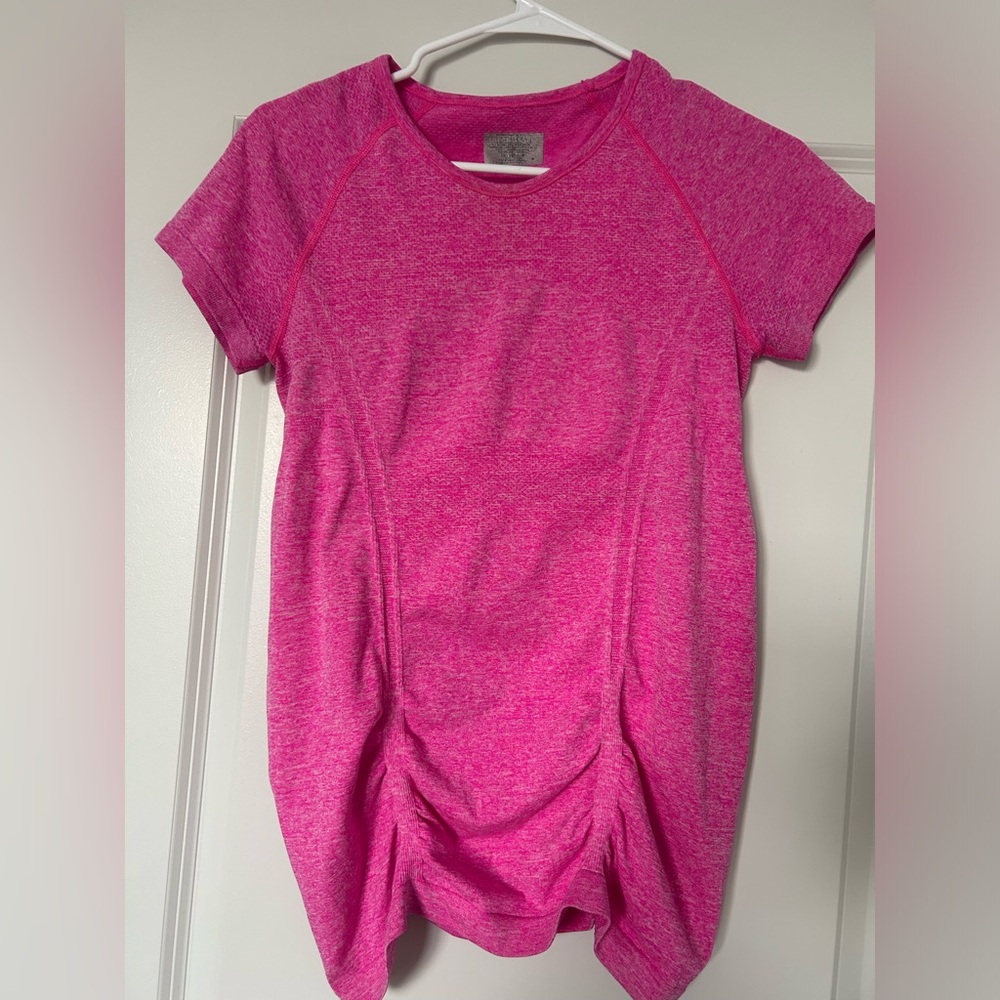 Athleta rushed short sleeve top. Size Small
